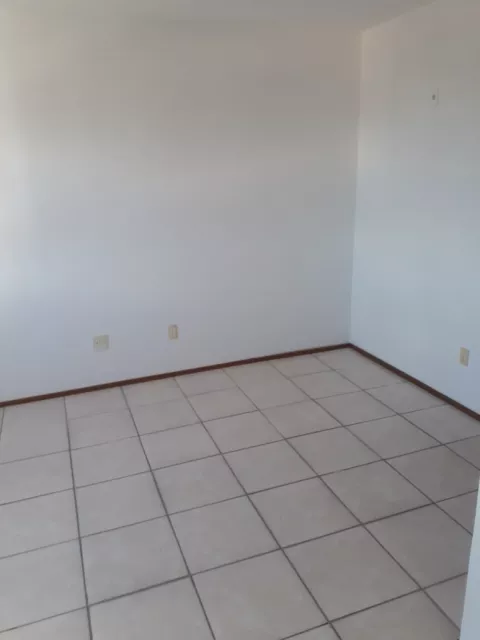 Kit/Jk com 1 quarto e 35m² para alugar no bairro Centro, Pelotas
