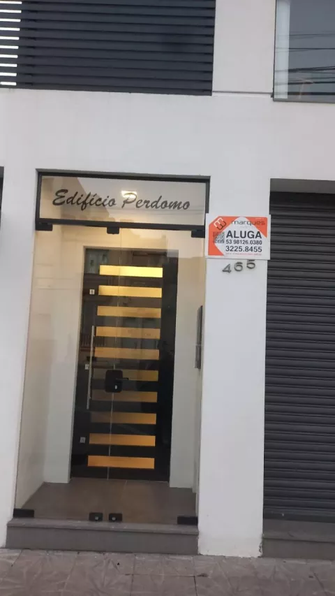 Casa Comercial com 1 banheiro e 70m² para alugar no bairro Centro, Pelotas