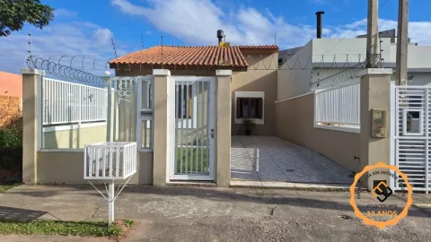 Casa com 2 quartos, 1 banheiro e 95m² à venda no bairro Areal, Pelotas